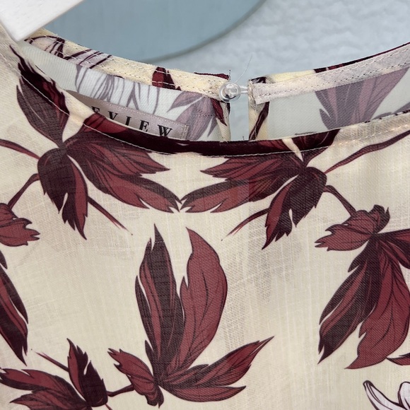 Review Moda Creme Floral Print Blouse by Review (Size M) - Picture 4 of 14